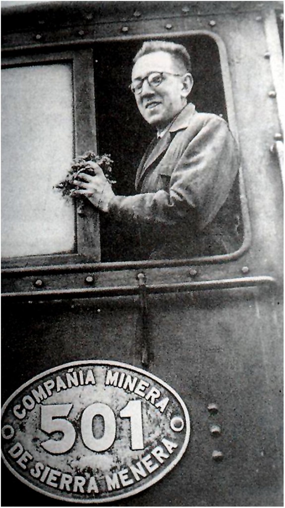 La Locomotora 501 conducida por Andoni Sarasola. Sierra Menera, Ojos Negros, Teruel.
