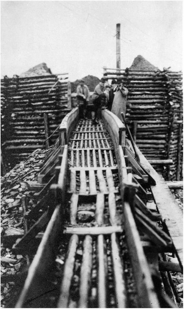 Mina de oro en Chatanika, Alaska, USA. Principios de los a&ntilde;os 10