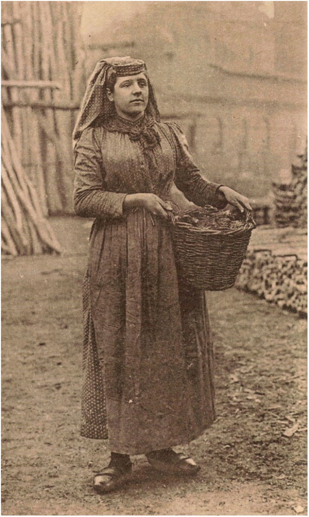 Clasificadora en las minas de carb&oacute;n de Lens, Francia. Principios del siglo XX.C