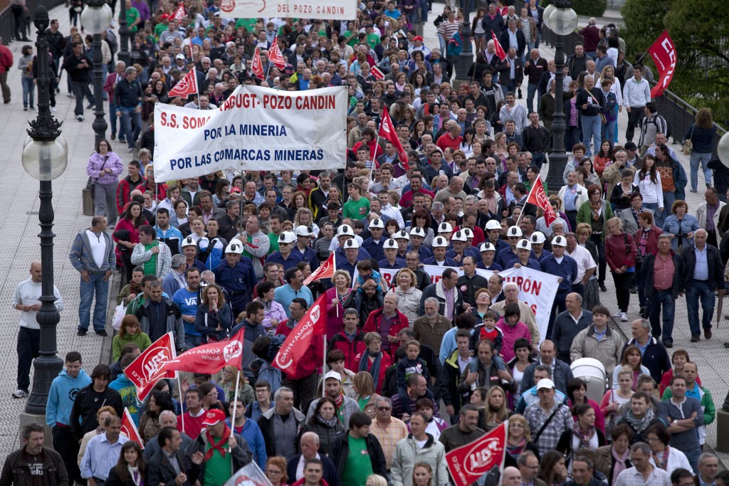 Manifestación en Langreo, durante la huelga general de las cuencas mineras. 18 Junio 2012