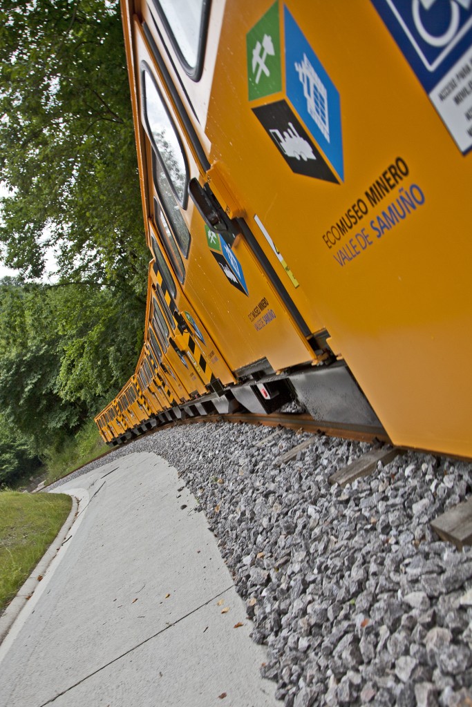 Tren minero. Ecomuseo del Valle del Samu&ntilde;o. Langreo. Asturias  2012