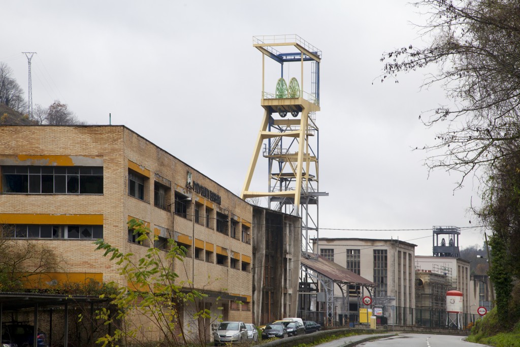 Obras de rehabilitación del Pozo Santa Barbara. Valle de Turon. Mieres. Asturias 2015