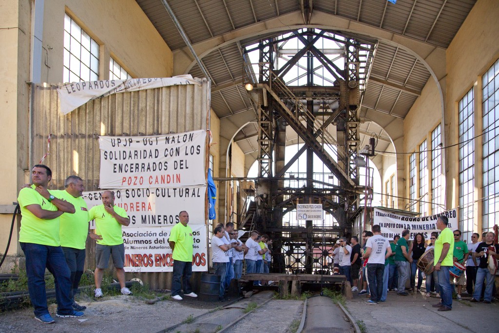 Salida de los mineros encerrados en el Pozo  Candin. Langreo. Asturias. 16 de Julio de 2012