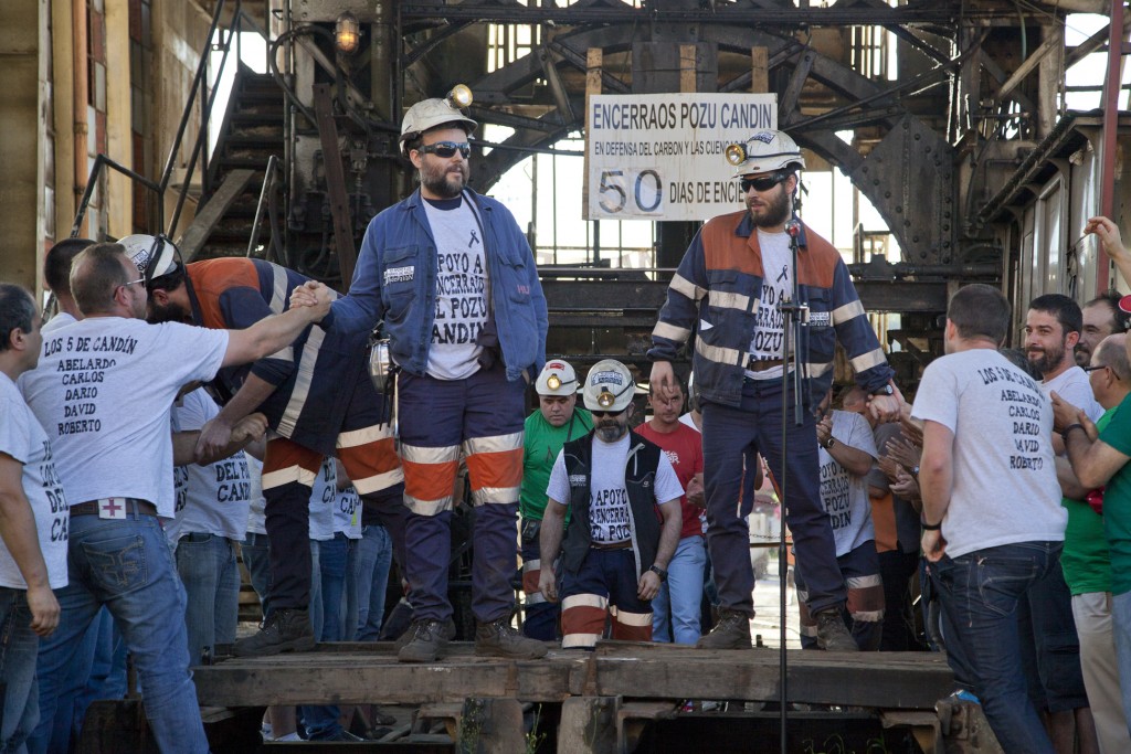 Salida de los mineros encerrados en el Pozo  Candin. Langreo. Asturias. 16 de Julio de 2012