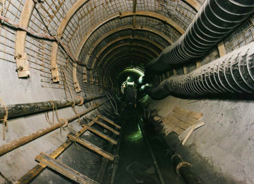 Galería hecha con topo en 7ª planta de Minas de Figaredo. Mieres. Asturias 1991