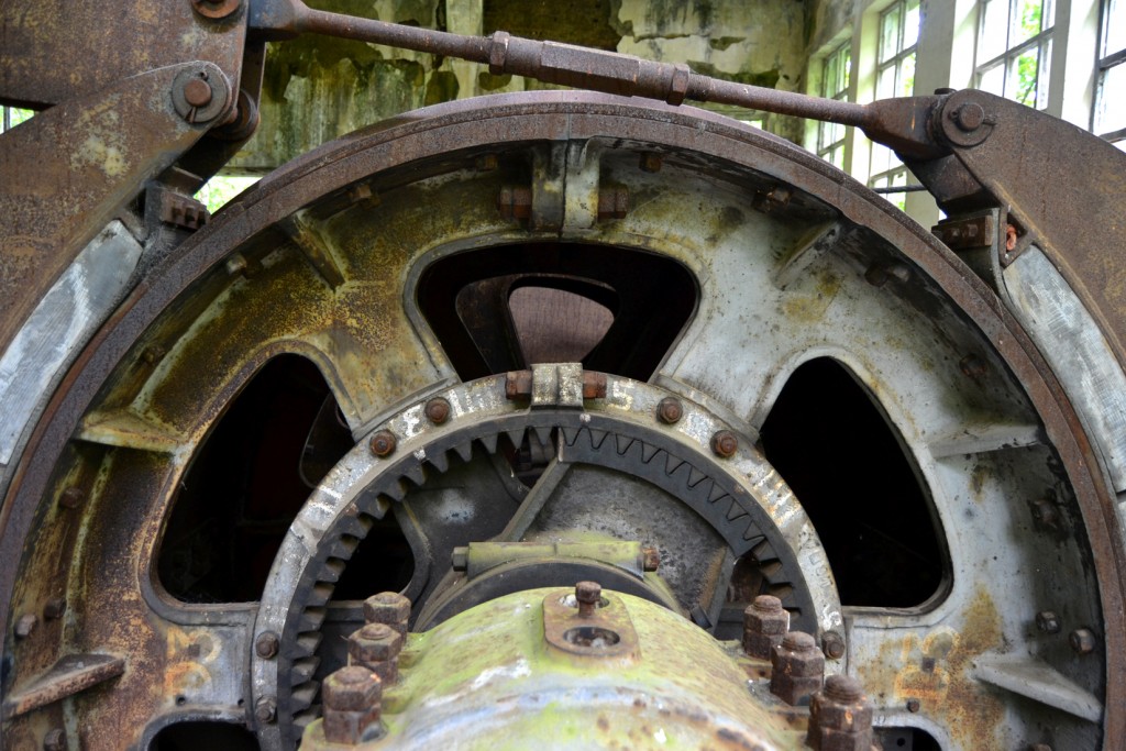 Detalle de la máquina de extracción del pozo San Fernando. Orillés. Aller. Asturias 2015