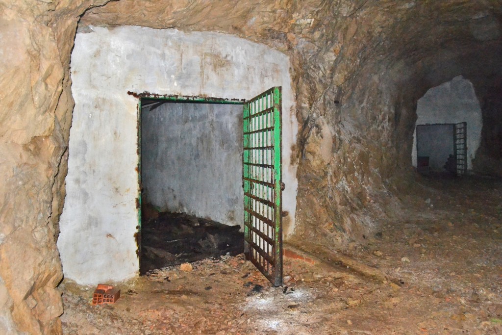 Polvorines interiores en Mina de Fluorita Vulcano. Ribadesella. Asturias 2015