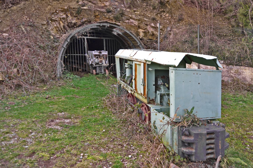 Bocamina de la mina imagen de La Colladiella. Valle de Turón. Mieres. Asturias 2013