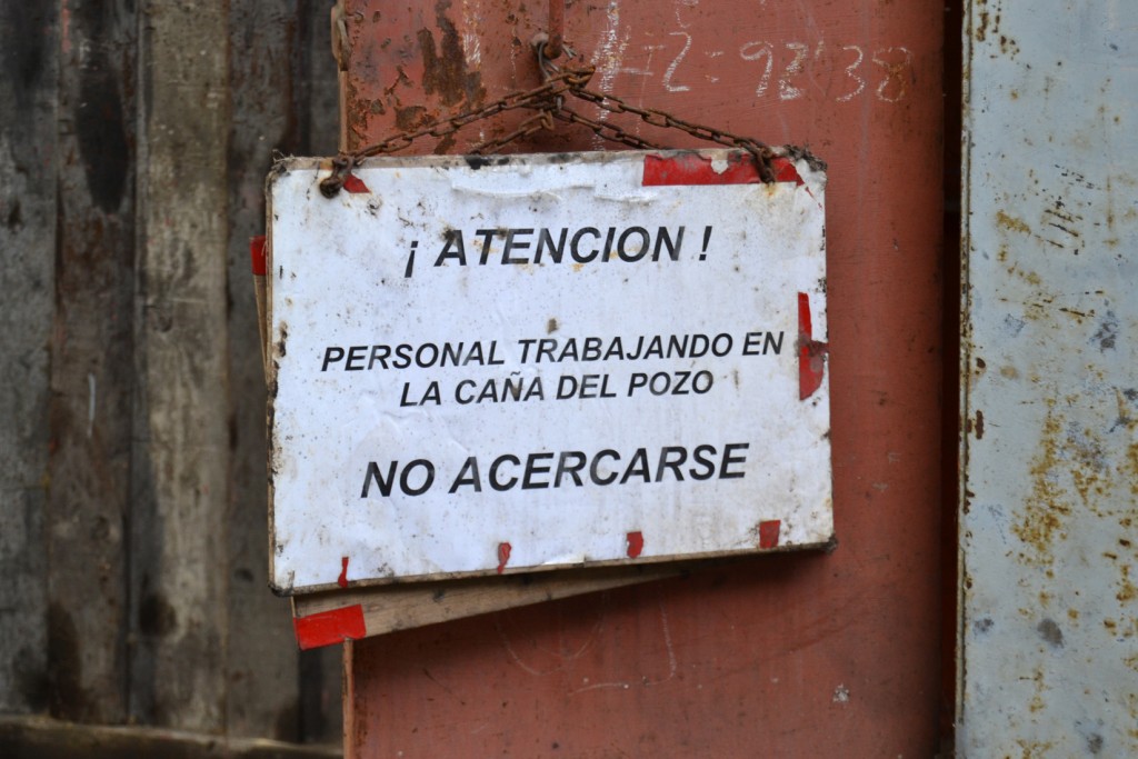 Cartel de seguridad. Pozo Mosquitera. Langreo. Asturias. 2013