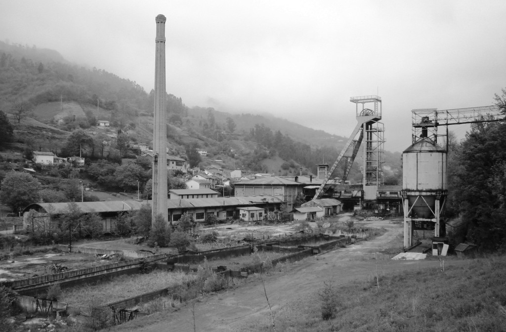 Instalaciones abandonadas de Minas de Figaredo. Mieres. Asturias 2012