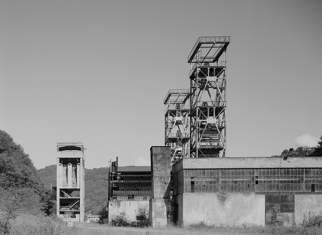 Vista exterior de las instalaciones del Pozo Polio. Hueria de San Juan. Mieres. Asturias 2015