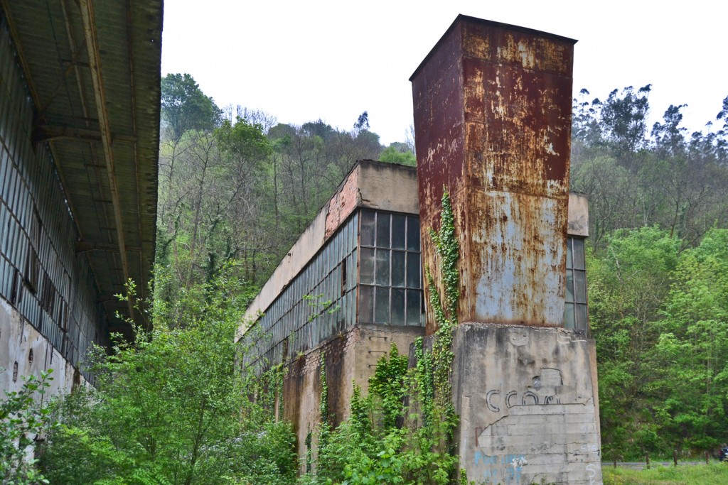 Ventilador del Pozo Polio. Hueria de San Juán. Mieres. Asturias 2016