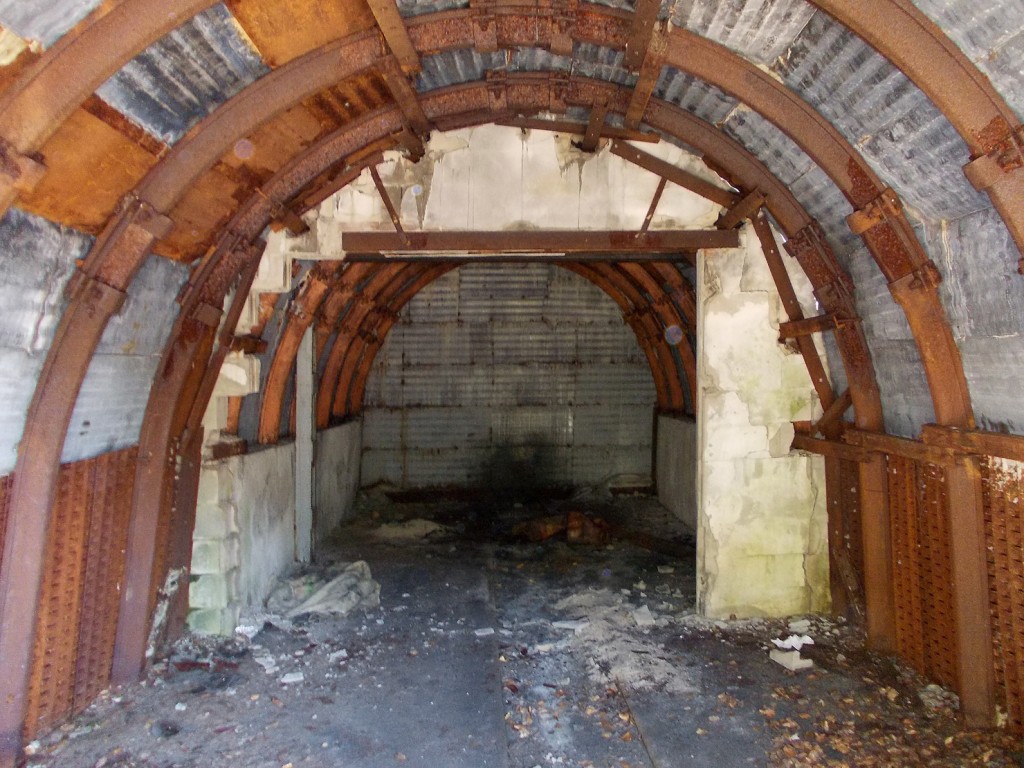 Estructura interior de la Bocamina del nivel III, del Grupo Monasterio, de Antracitas de Velilla. Velilla del Río Carrión. Palencia 2013