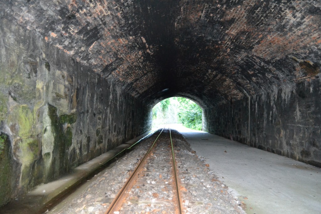 Túnel de La Trechora. Ferrocarril del ecomuseo minero del Valle del Samuño. La Nueva. Langreo. Asturias 2016