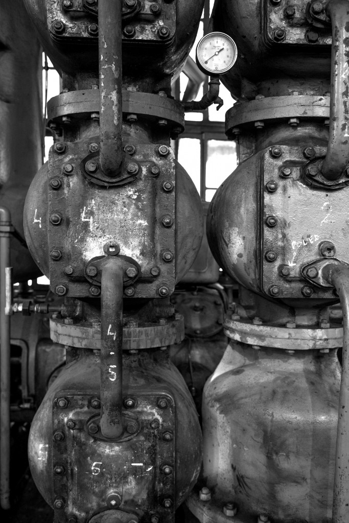 Detalle en la sala de Maquinas del Pozo Soton. S.M.R.A. Asturias 2015