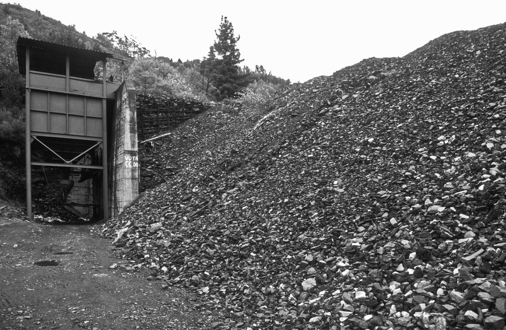 Minas de Carbonar en Vega de Rengos. Cangas de Narcea. Asturias 1997