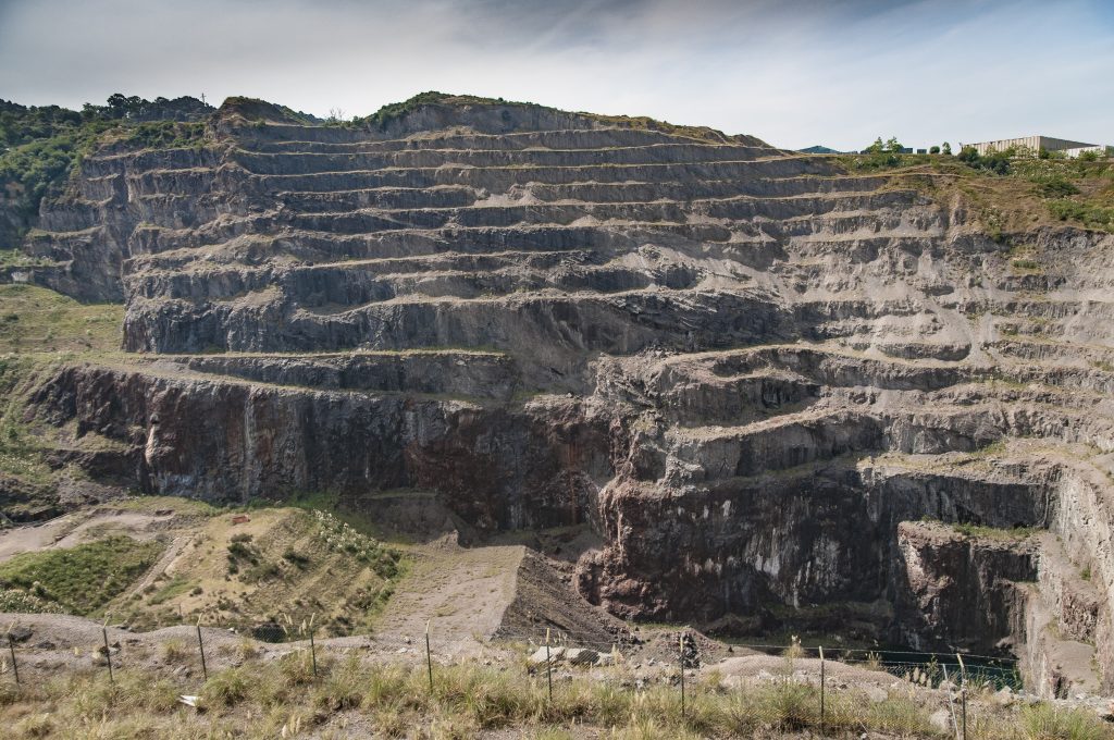 Corta de la mina de hierro Bodovalle. Gallarta, Abanto-Zierbena, Bizkaia. 2016