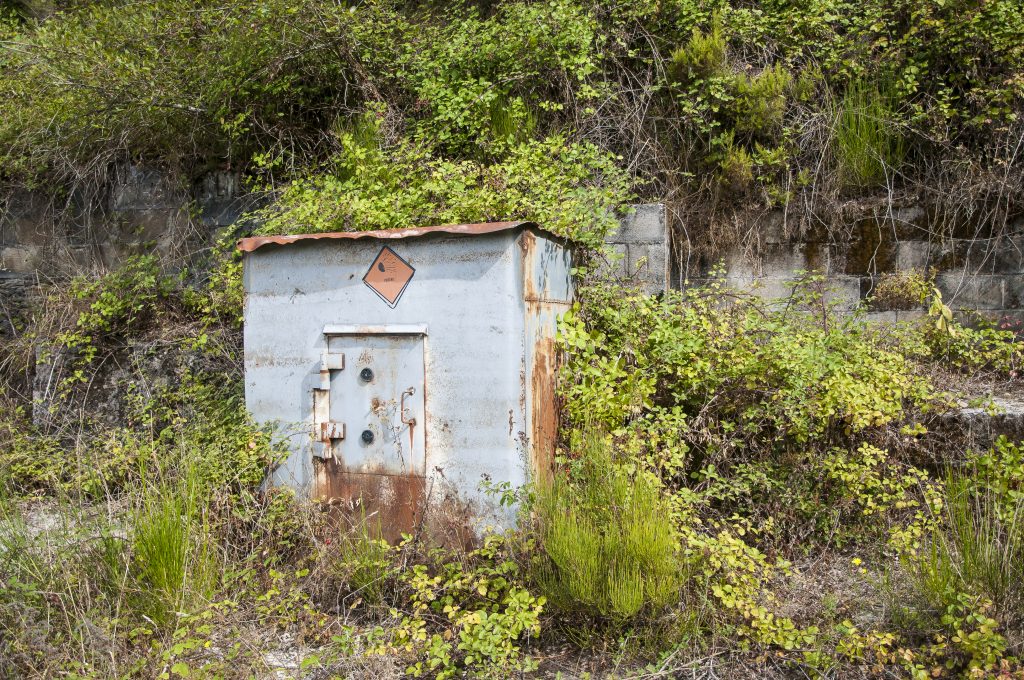 Polvorín de antigua mina de carbón. Carballo, Cangas del Narcea. Asturias 2016