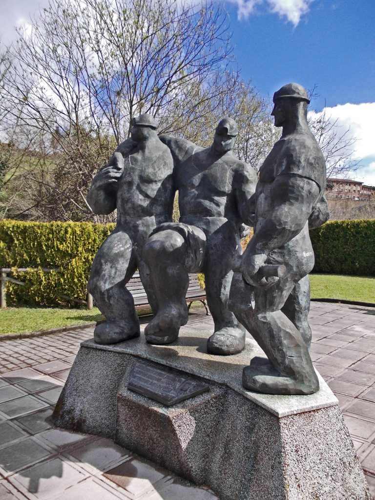 Monumento Minero en Carbayin. Siero. Asturias 2014