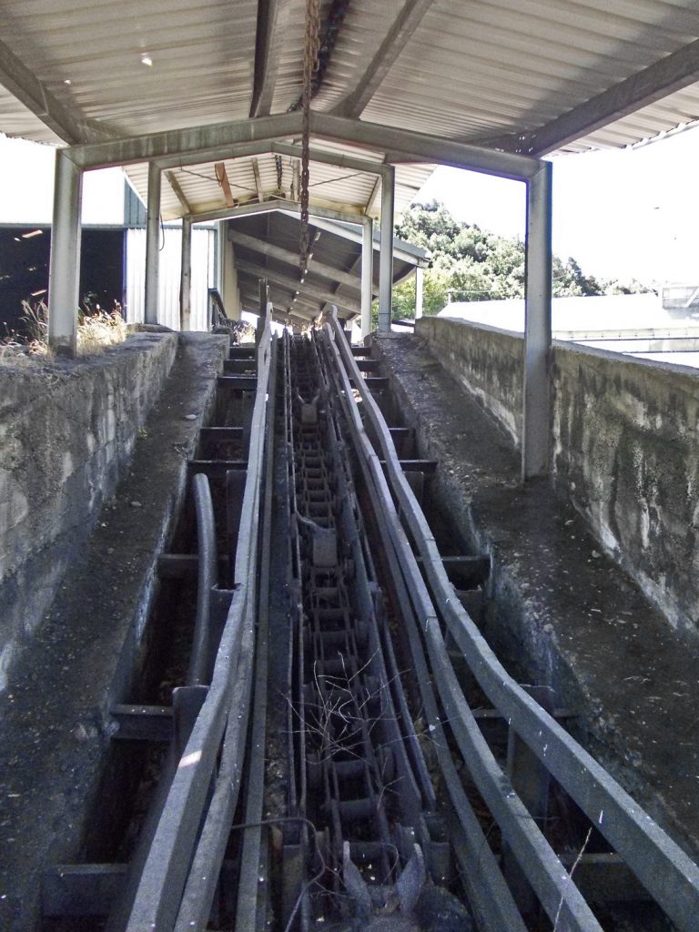 Instalaciones exteriores del Pozo Calderón, de la Minero Siderúrgica de Ponferrada, Villager de Laciana. Villablino. León 2016