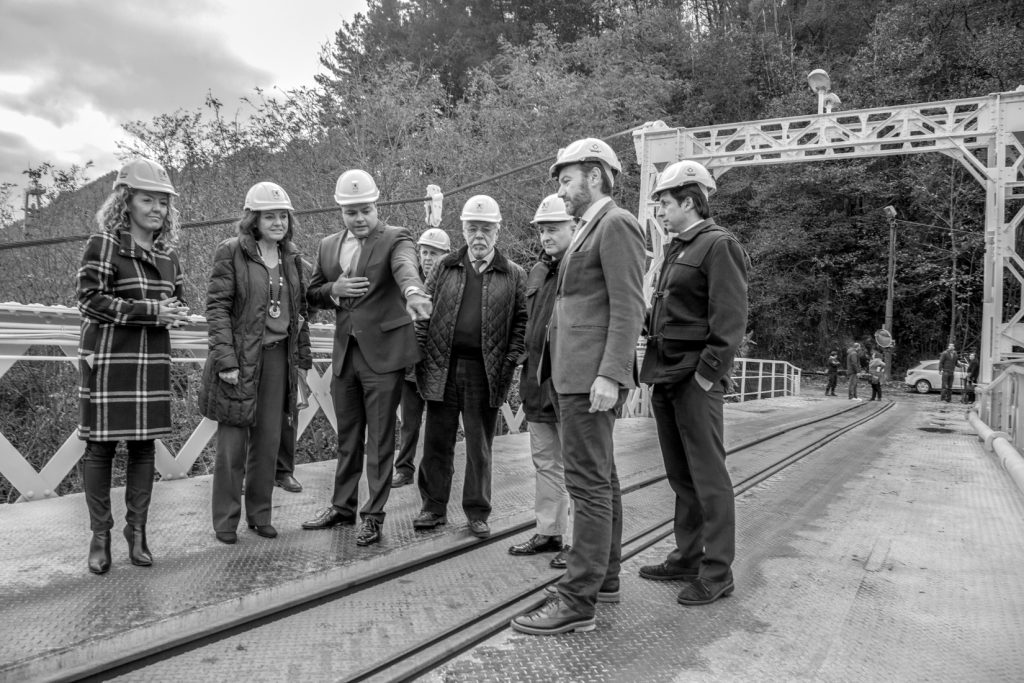 Visita institucional al Puente de Rimoria, restaurado, en las instalaciones del Pozo Carrio. Laviana. Asturias 2016