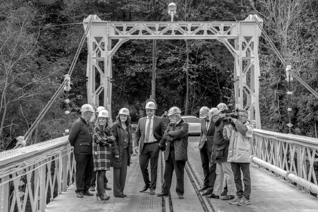 Visita institucional al Puente de Rimoria, restaurado, en las instalaciones del Pozo Carrio. Laviana. Asturias 2016