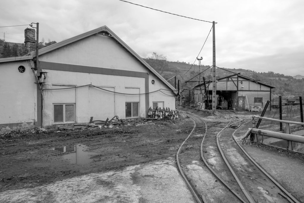 Edificios auxiliares del Pozo Carrio. Laviana. Asturias 2016