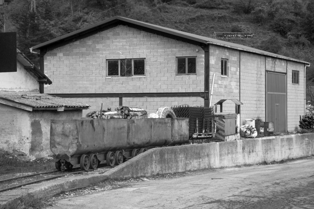 Edificios auxiliares del Pozo Carrio. Laviana. Asturias 2016