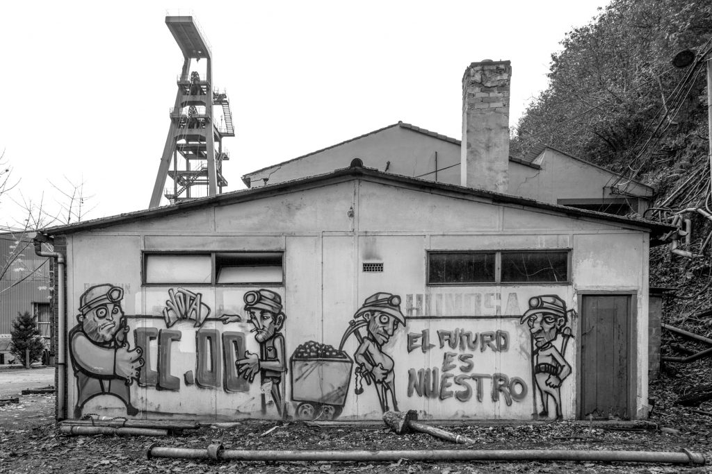 Edificio auxiliar del Pozo Carrio. Laviana. Asturias. 2016.