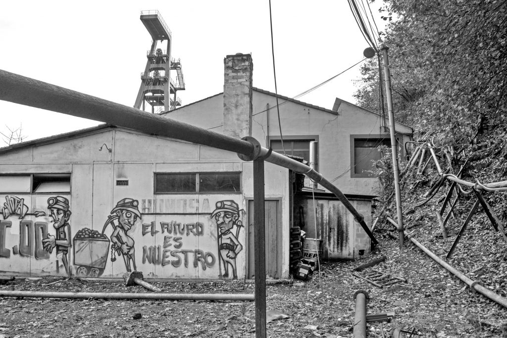 Edificio auxiliar del Pozo Carrio. Laviana. Asturias. 2016.