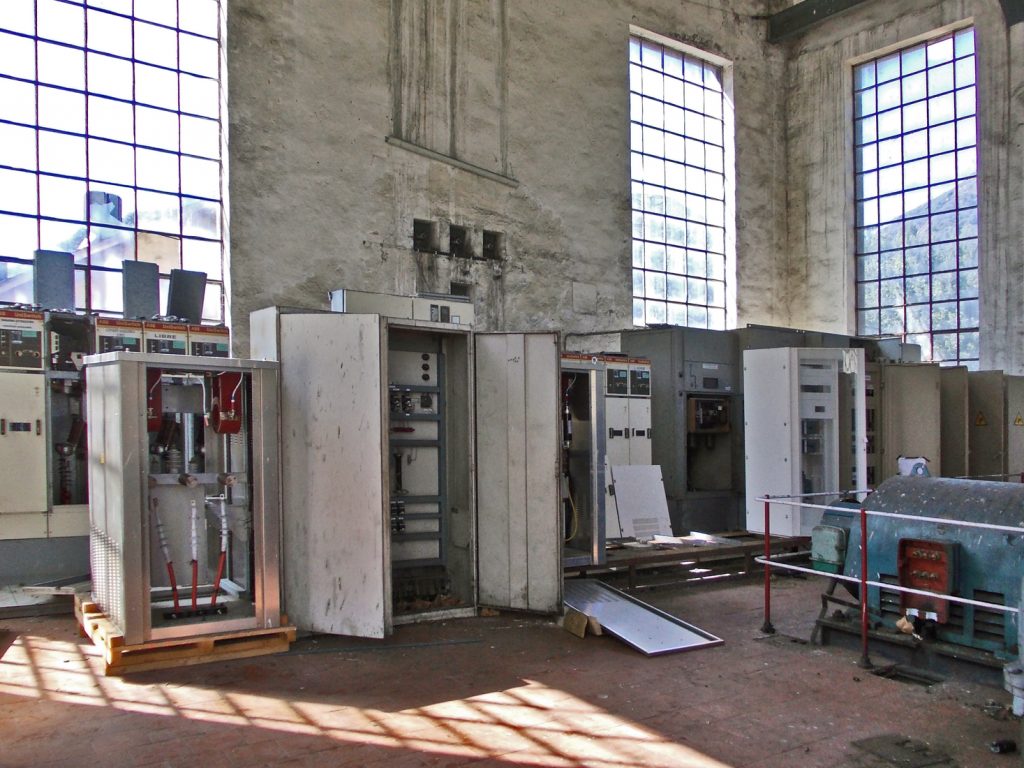 Sala de máquinas del Pozo Calderón de la MSP, Villager de Laciana, Villablino, León, 2016