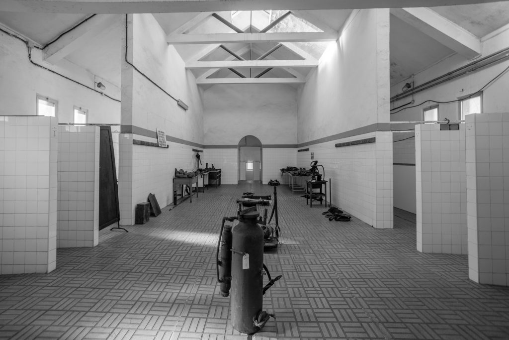 Casa de aseos del Pozo Julia. Fabero. León. 2017