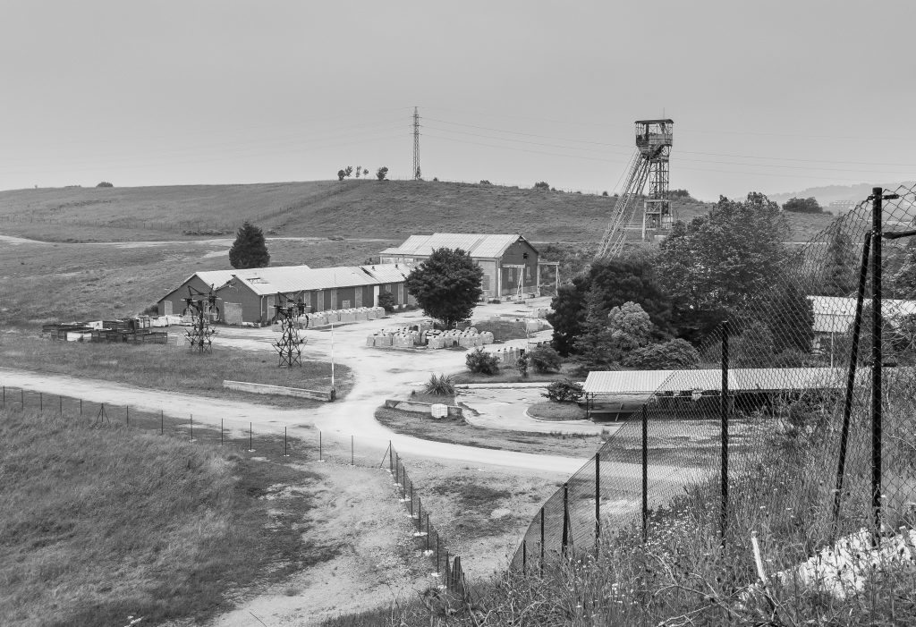 Vista de las instalaciones del Pozo Santa Amelia en las Minas de Reocín, Cantabria. 2017