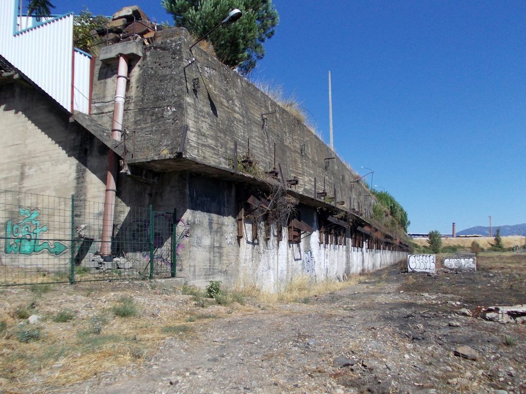 Antiguos cargaderos de carbón de La Placa. Ponferrada, León. 2016