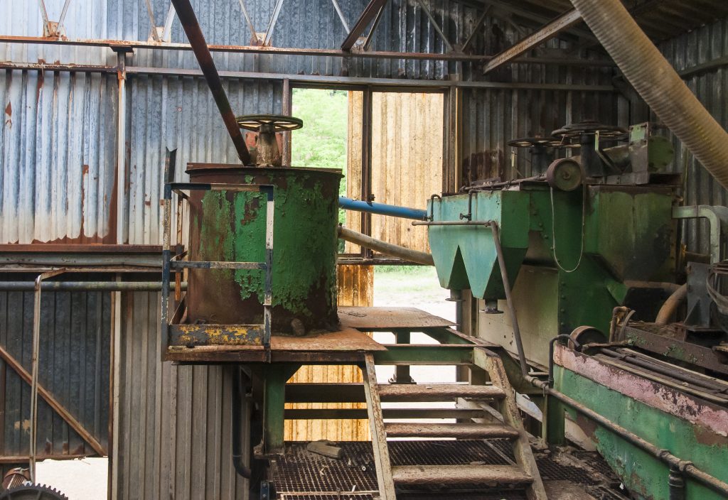 Mina San José. Interior de la planta de tratamiento del mineral. Novales. Alfoz de Lloredo, Cantabria. 2017