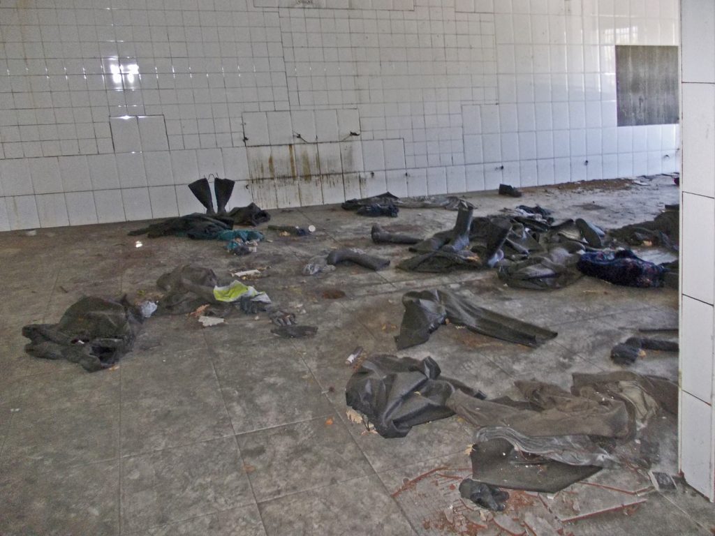 Interior de la casa de obreros del Piso 1 del Grupo Xaral de la MSP. Brañas de Caboalles. Villablino. León. 2016