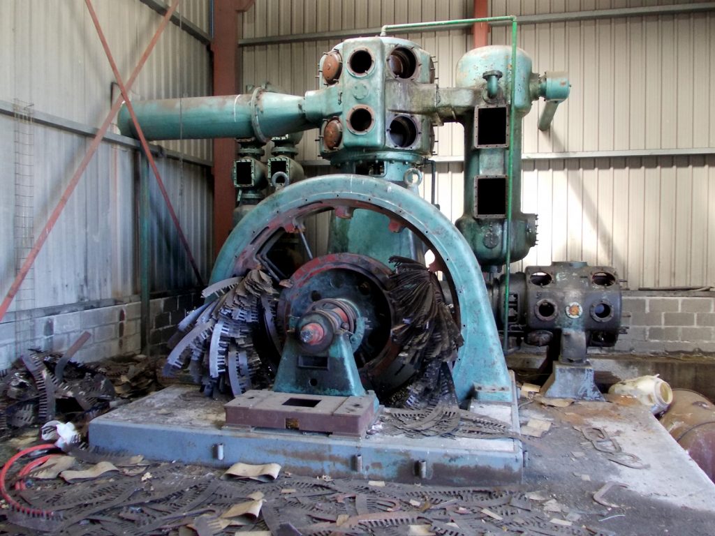 Compresor en el Piso 1 del Grupo Xaral de la MSP. Brañas de Caboalles. Villablino. León. 2016