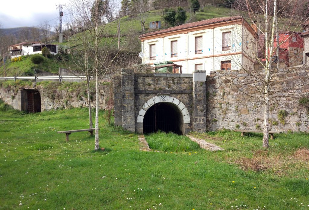Bocamina del Grupo Santianes. Teverga. Asturias. 2017