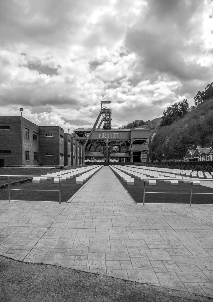 Memorial Minero en el Pozo Sotón. San Martín del Rey Aurelio. Asturias. 2017