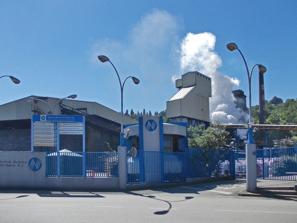Vista general de la Industria Química del Nalón. Ciaño. Langreo. Asturias. 2016.
