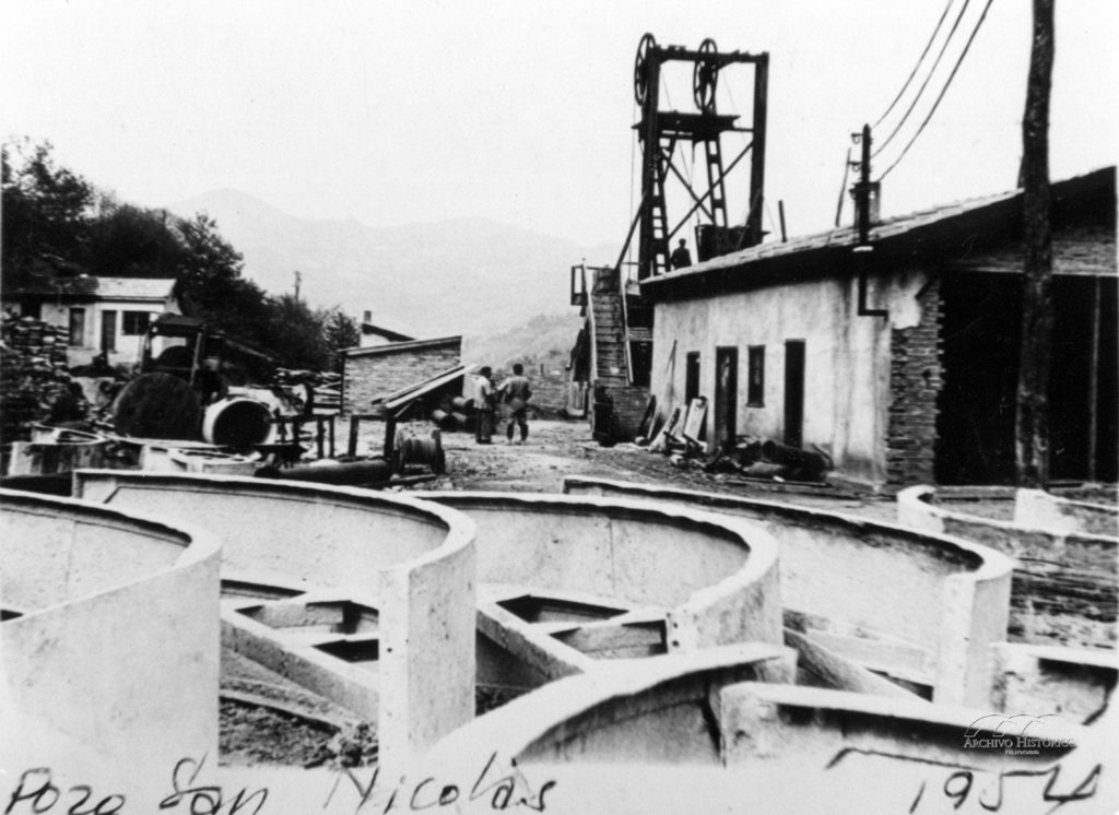 Pozo San Nicolás. Mieres. Asturias. 1954.