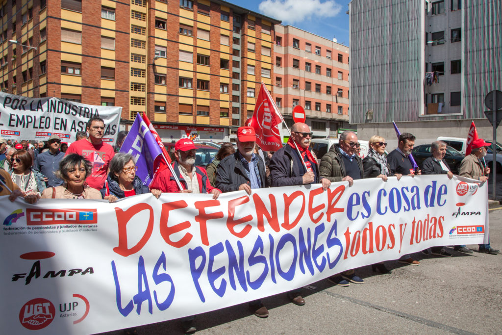 Pancarta en la manifestación del 1 de Mayo. Langreo. Asturias. 2018.