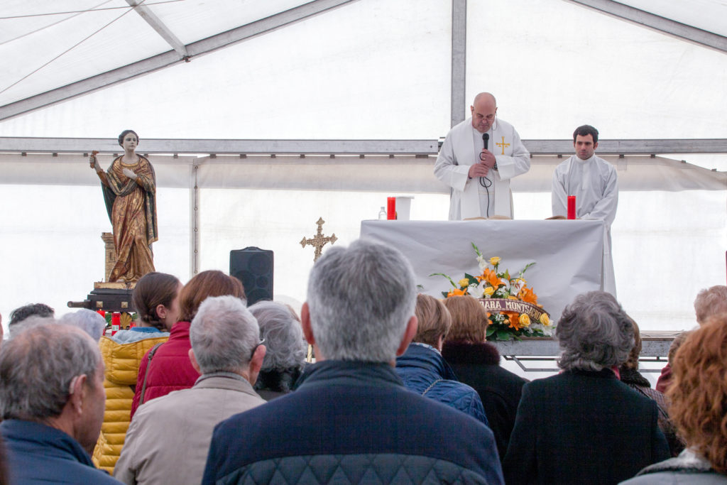 Misa celebrada en la festividad de Santa Bárbara. Pozo Montsacro. Morcín. Asturias. 2016.