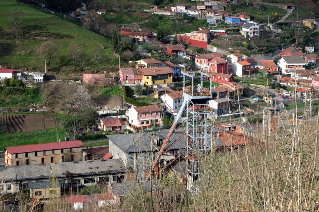 Vista aérea del Pozo San Inocencio. Minas de Figaredo. Valle de Turón. Mieres. Asturias. 2017