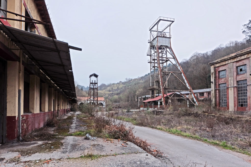 Vista general Pozos Pumarabule 1 y 2. Carbayín Alto. Siero. Asturias. 2017