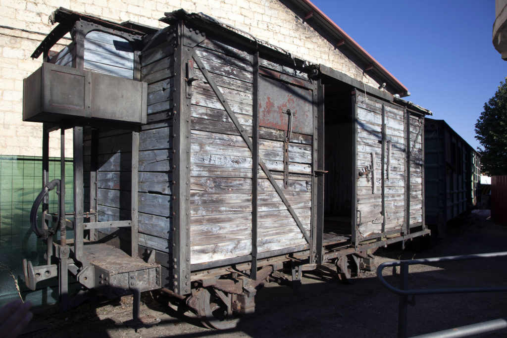 Museo del Ferroviario, ubicado en el antiguo economato del Ferrocarril de La Robla-Bilbao. Cistierna. León 2018