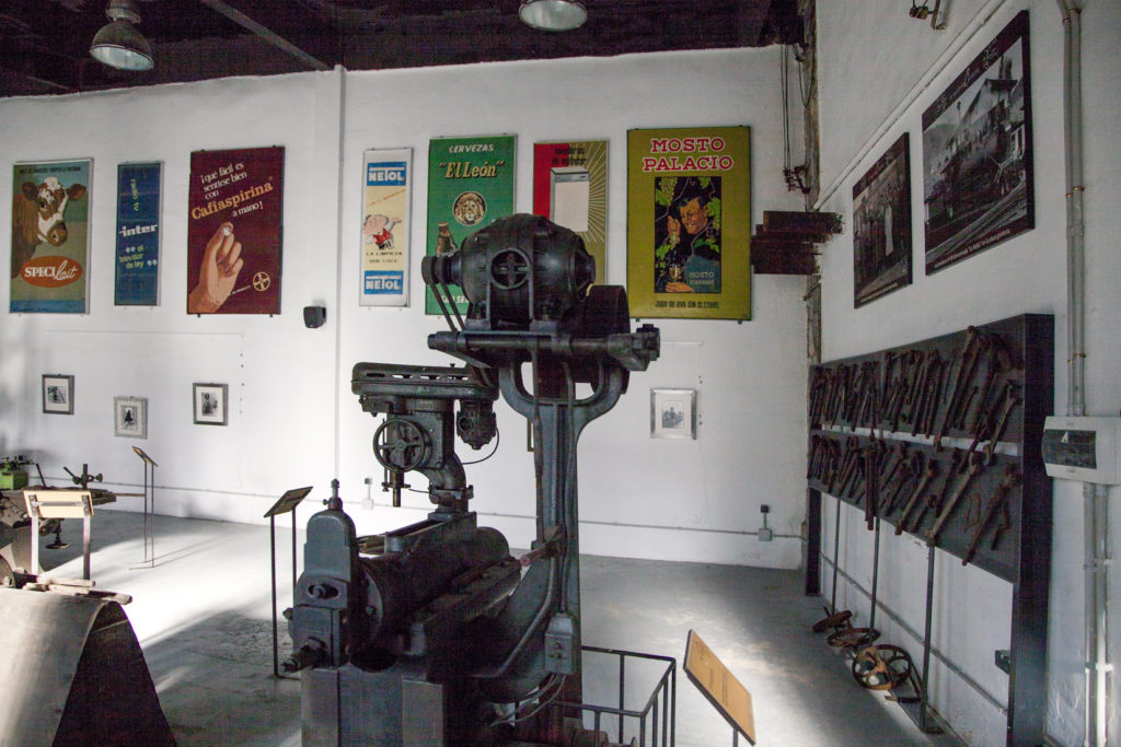 Museo del Ferroviario, ubicado en el antiguo economato del Ferrocarril de La Robla-Bilbao. Cistierna. León 2018