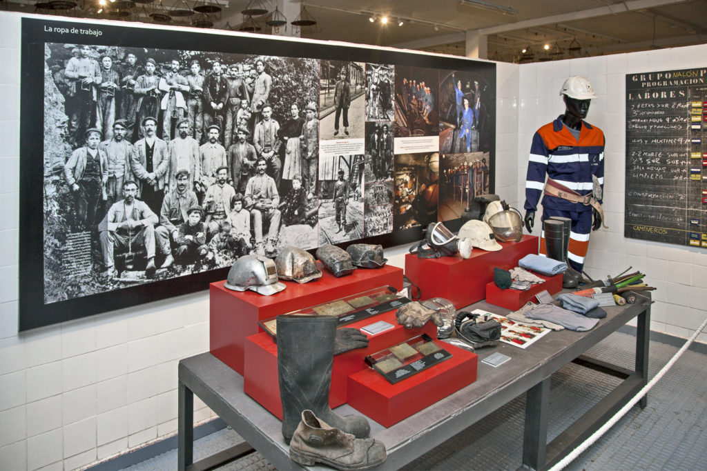 Centro de Experiencias y Memoria de la Minería. Pozo Soton. San Martin del Rey Aurelio 2016