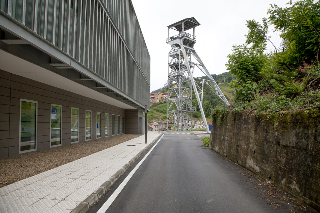 Centro de Empresas del Pozo Entrego. San Martín del Rey Aurelio. Asturias 2013