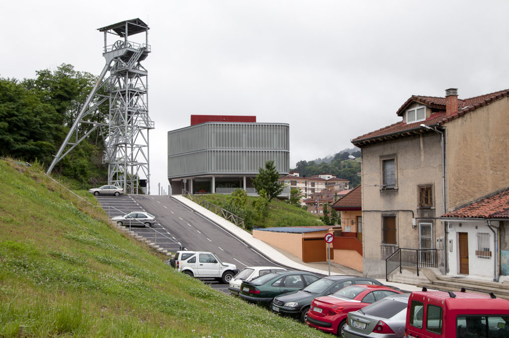 Centro de Empresas del Pozo Entrego. San Martín del Rey Aurelio. Asturias 2013